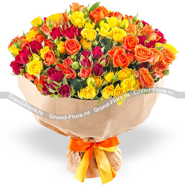 Пряности – букет из разноцветных кустовых роз